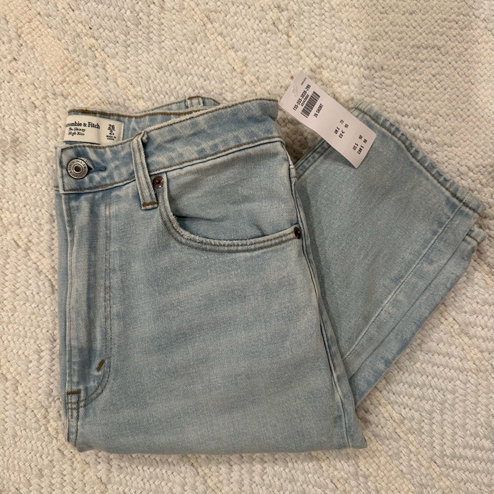 Abercrombie & Fitch Women's Light Blue Straight Leg Jeans